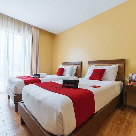 Reddoorz Premium Near Health Centrum Banica Roxas City Buitenkant foto