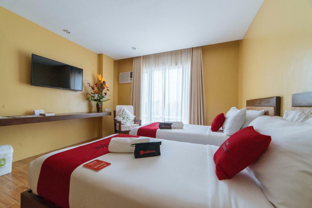 Reddoorz Premium Near Health Centrum Banica Roxas City Buitenkant foto