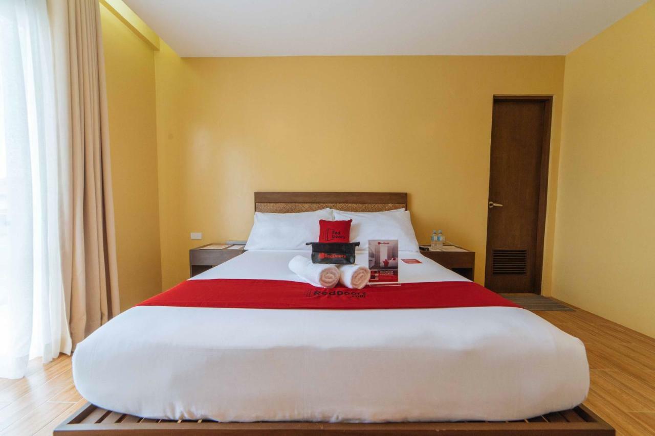 Reddoorz Premium Near Health Centrum Banica Roxas City Buitenkant foto