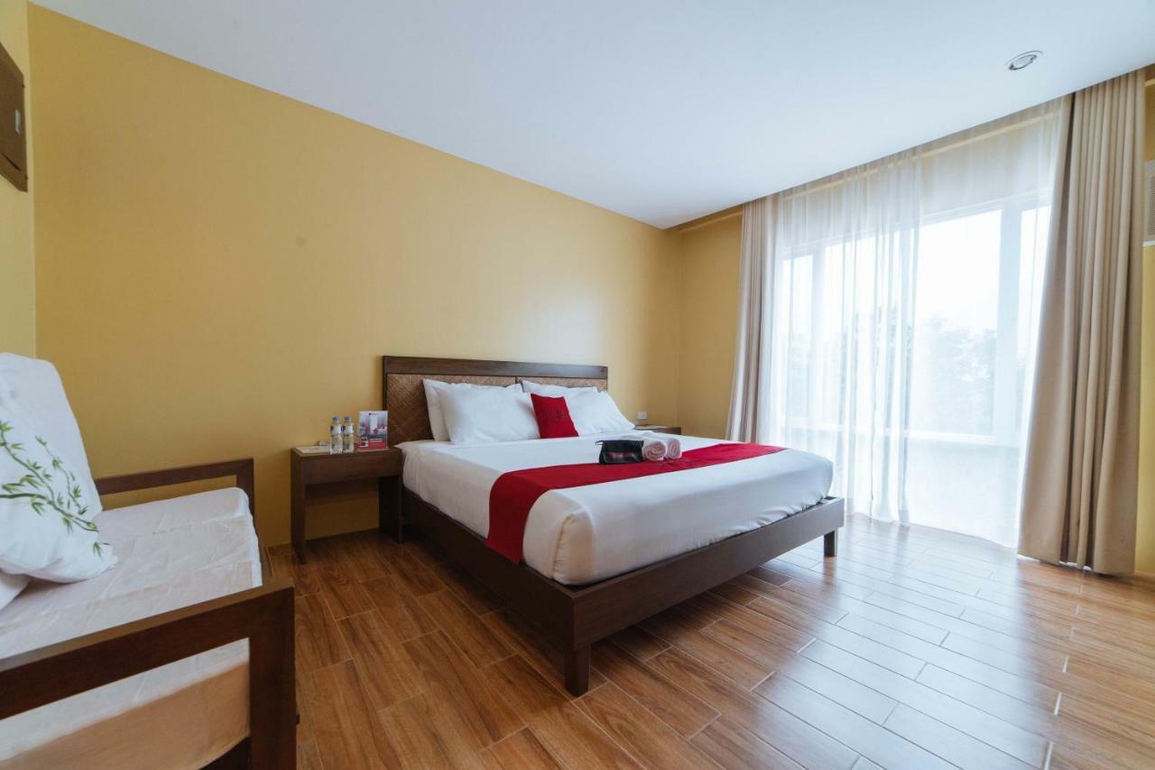 Reddoorz Premium Near Health Centrum Banica Roxas City Buitenkant foto