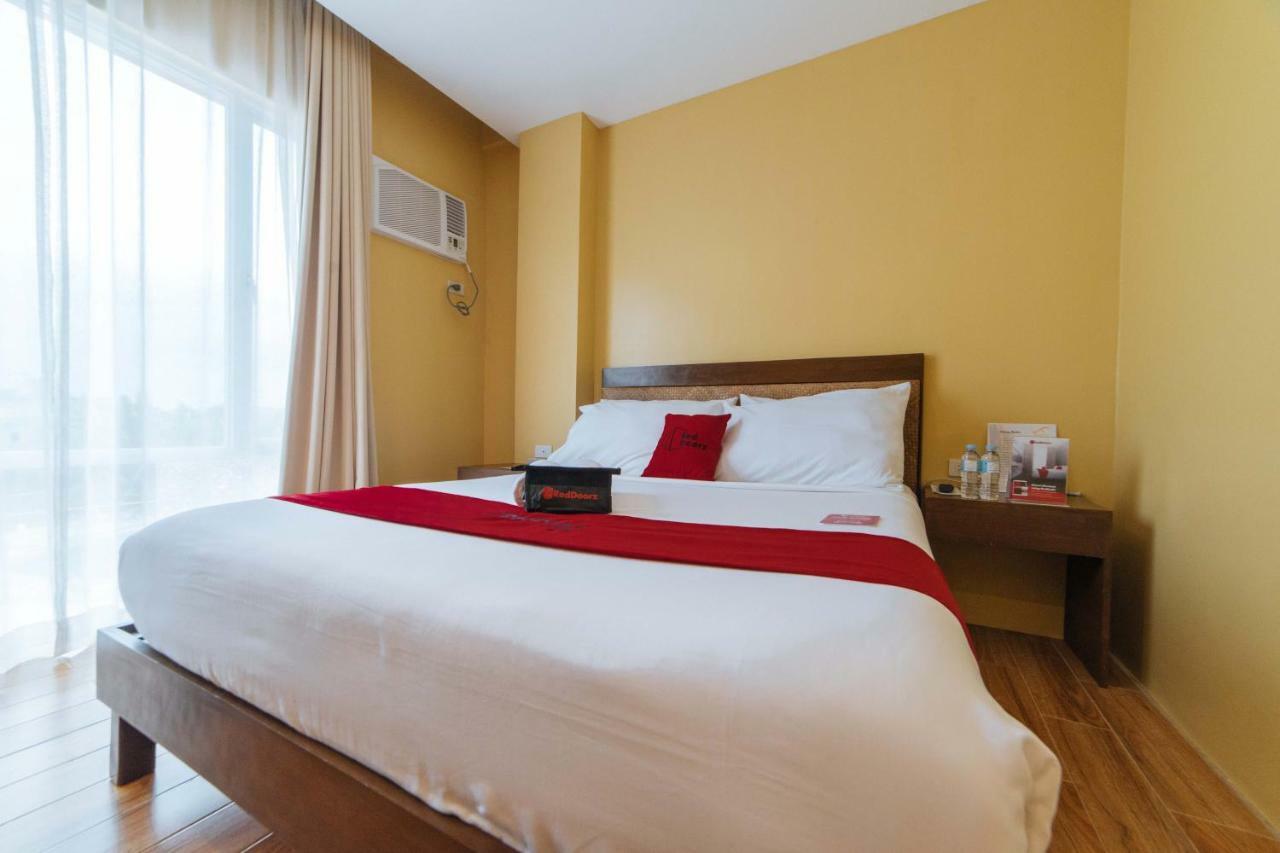 Reddoorz Premium Near Health Centrum Banica Roxas City Buitenkant foto