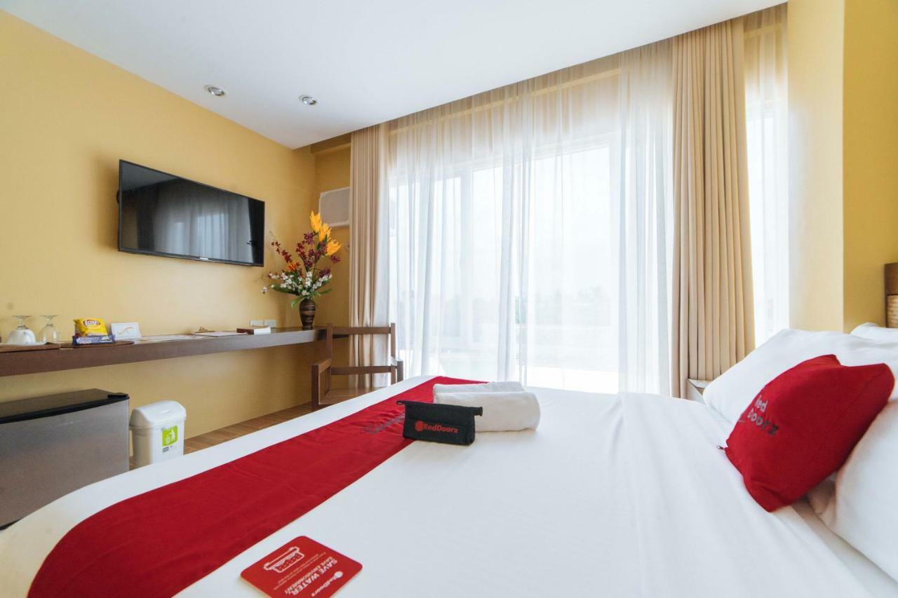 Reddoorz Premium Near Health Centrum Banica Roxas City Buitenkant foto