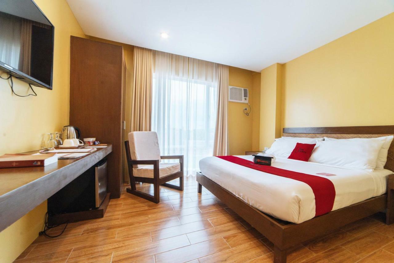 Reddoorz Premium Near Health Centrum Banica Roxas City Buitenkant foto